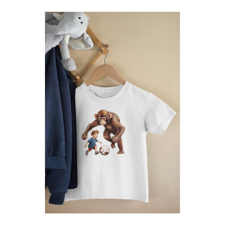 Kinder T-Shirt Affe spielt Fussball