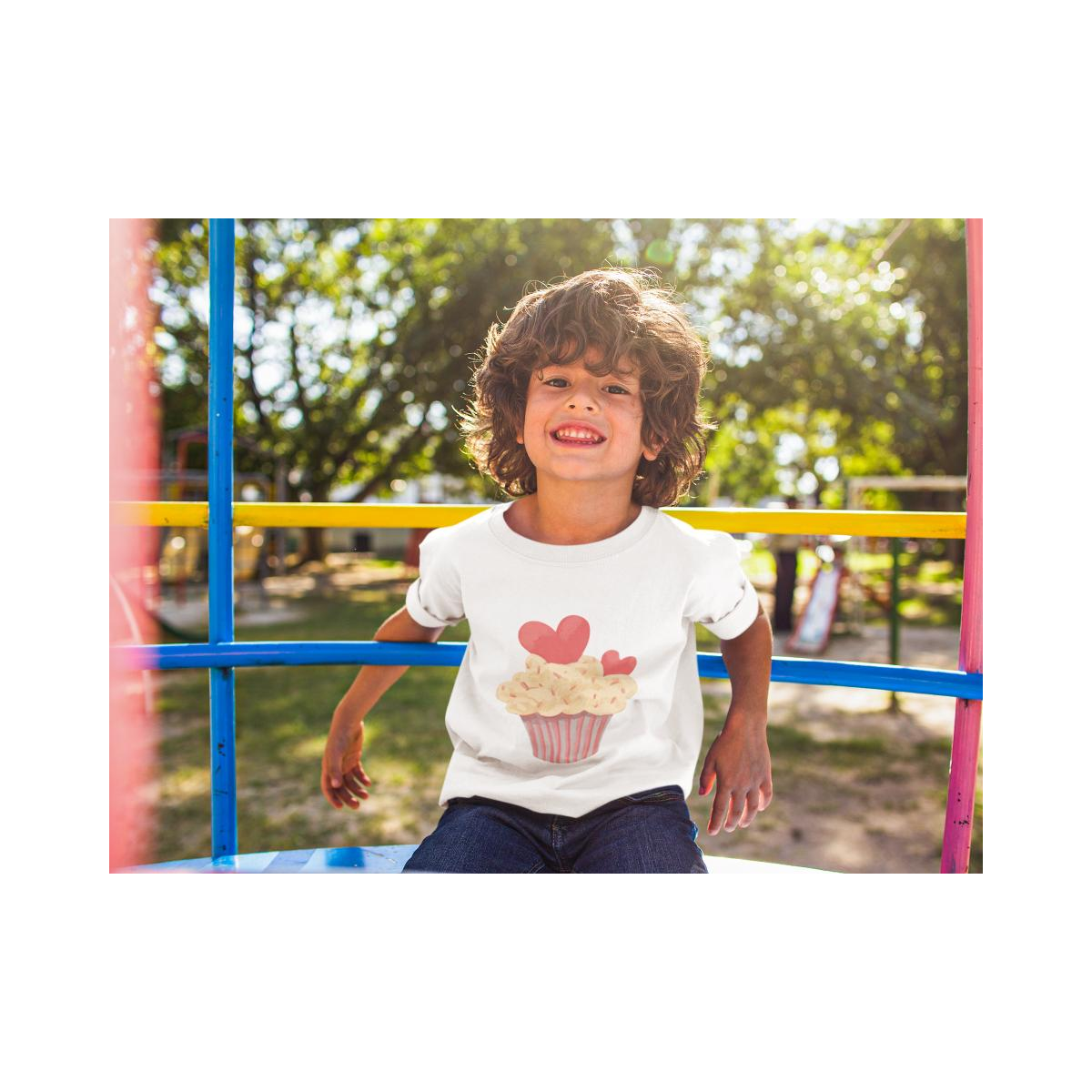 Kinder T-Shirt Valentines Cupcake